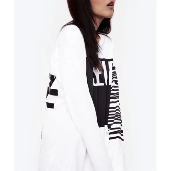 BY ZENDAYA White & Black 'Self Empowerment' Long-Sleeve Tee - Picture 3 of 9